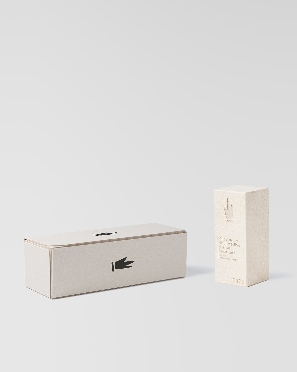 Estuche trofeo personalizado Totem Sustain Awards